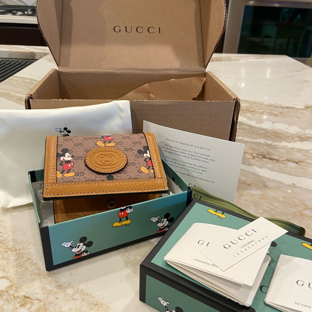 SOLD ON MERCARI - NWT Gucci x Disney Limited Edition Wallet